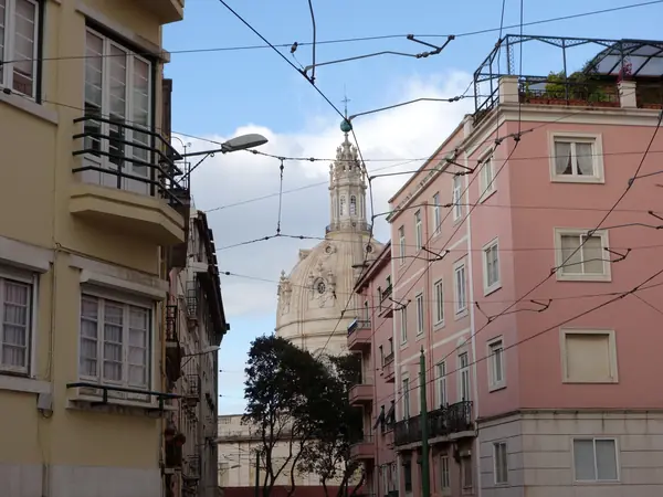 Rua dos Navegantes in Estrela, Lisbon, the street where Loco is